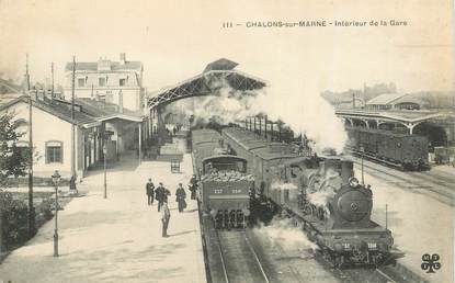 CPA FRANCE 51 "Chalons sur Marne, intérieur de la gare" / TRAIN