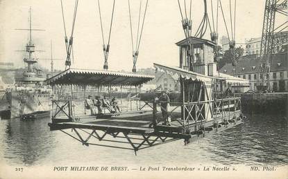 CPA FRANCE 29 "Brest, le pont transbordeur La Nacelle"