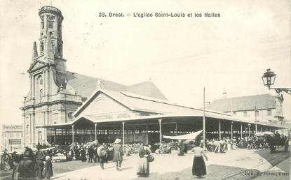 CPA FRANCE 29 "Brest, l'Eglise Saint Louis et les Halles"