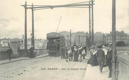 CPA FRANCE 29 "Brest, sur le grand pont" / TRAMWAY