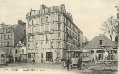 CPA FRANCE 29 "Brest, Hotel moderne" / BUS