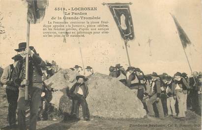 CPA FRANCE 29 "Locronan, le Pardon de la Grande Troménie, Procession"