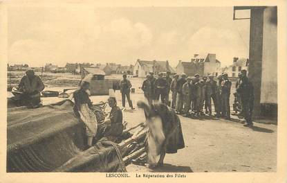 CPA FRANCE 29 "Lesconil, la réparation des filets"