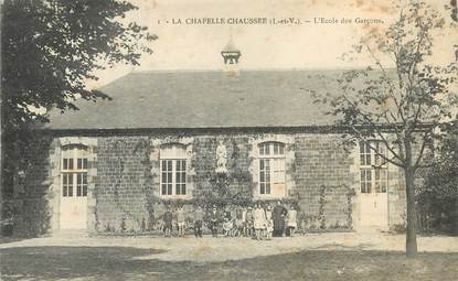 CPA FRANCE 35 "La Chapelle Chaussée, Ecole de Garçons"