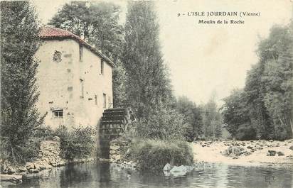 CPA FRANCE 86 "L'Isle Jourdain, moulin de la Roche"