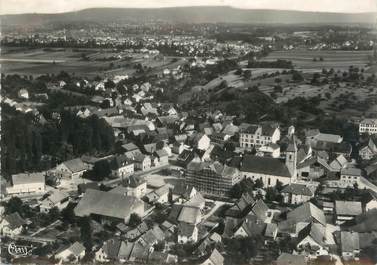 / CPSM FRANCE 68 "Hegenheim, vue générale aérienne"