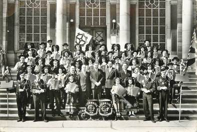 / CPA FRANCE 68 "Mulhouse" / ACCORDEON