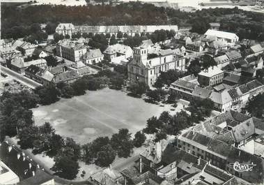 / CPSM FRANCE 68 "Neuf Brisach, vue aérienne du centre de la ville"