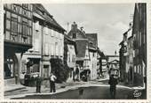 68 Haut Rhin / CPSM FRANCE 68 "Riquewihr, rue du Général De Gaulle avec la cour des Cigognes"