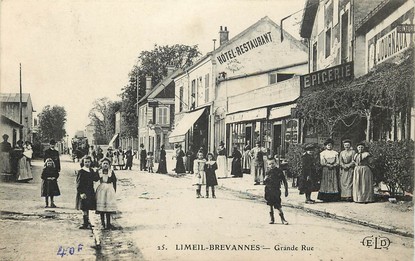 CPA FRANCE 94 "Limeil Brevannes, grande rue, Epicerie, Hotel restaurant"