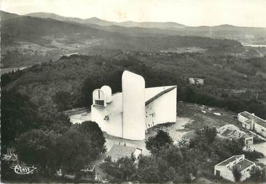 / CPSM FRANCE 70 "Ronchamp, chapelle Notre Dame du Haut, vue aérienne" / ARCHIRECTURE / LE  CORBUSIER