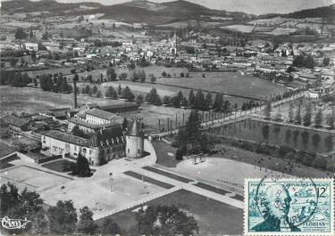 / CPSM FRANCE 71 "Chaufailles, vue aérienne sur le château et la ville "