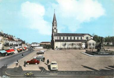 / CPSM FRANCE 71 "Le Creusot, place Schneider "