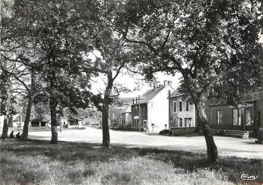 / CPSM FRANCE 71 "La Garenne, place de la Garenne"