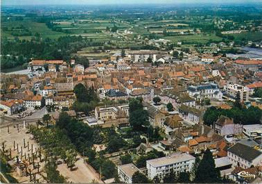 / CPSM FRANCE 71 "Louhans, vue générale aérienne"