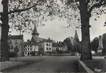 / CPSM FRANCE 71 "Louhans, place des planches et l'église"