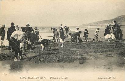 CPA FRANCE 14 "Trouville, pêcheurs d'Equilles"