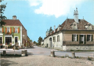 / CPSM FRANCE 71 "Saint Loup de la Salle, route de Chagny"