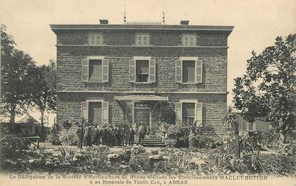 CPA FRANCE 69 "Arnas, Délégation de la Société d'Horticulture du Rhône visitant les Etbs MACLET BOTTON à sa roseraie de Touth Crô"