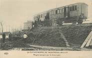 49 Maine Et Loire CPA FRANCE 49 "La Catastrophe de Montreuil Bellay, wagons épargnés par la catastrophe"