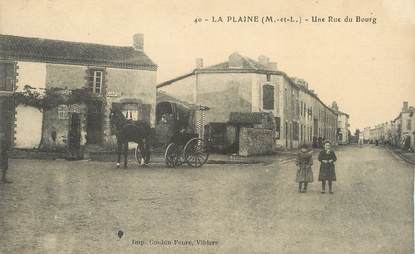 CPA FRANCE 49 "La Plaine, une rue du Bourg"