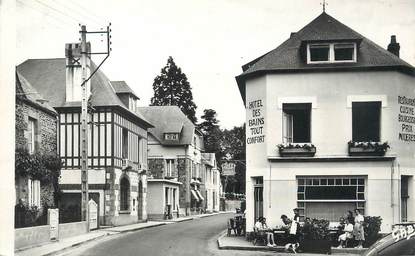 / CPSM FRANCE 50 "Saint Jean Le Thomas, place Pierre Le Jaudet"