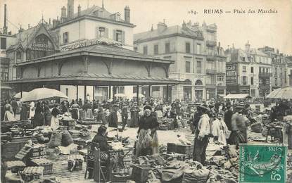 / CPA FRANCE 51 "Reims,  place des marchés"