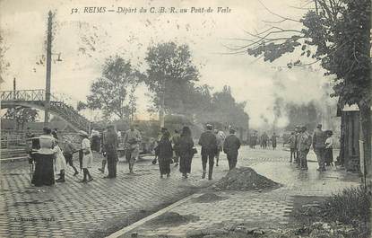 / CPA FRANCE 51 "Reims, départ du C.B.R au pont de Vesle"