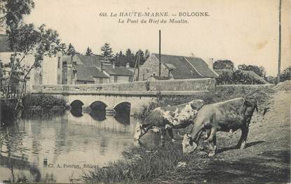 / CPA FRANCE 52 "Bologne, le pont du bief du moulin" / VACHE