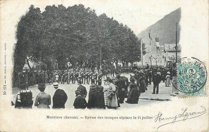 CPA FRANCE 73 "Moutiers, revue des troupes alpines le 14 juillet"