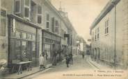 73 Savoie   CPA  FRANCE 73  "Saint Genix sur Guiers, rue Hotel de ville"