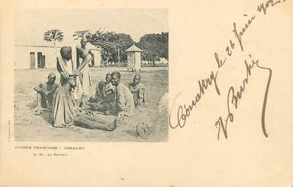 CPA GUINÉE "Conakry, le barbier"