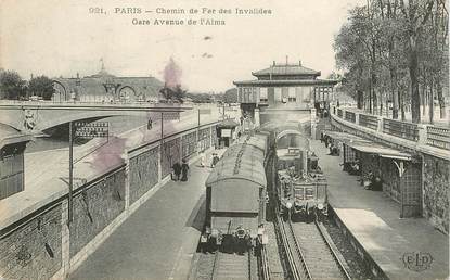 CPA FRANCE 75008 "Paris, chemin de fer des Invalides, la gare de l'Alma" / TRAIN