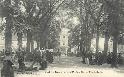 / CPA FRANCE 56 "Le Faouet, les allées de la place un jour de marché"