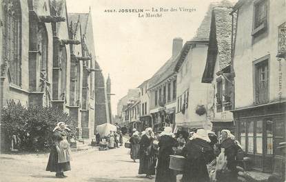 / CPA FRANCE 56 "Josselin, la rue des vierges, le marché"