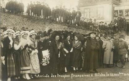 / CPA FRANCE 57 "Arrivée des troupes françaises à Bitche"