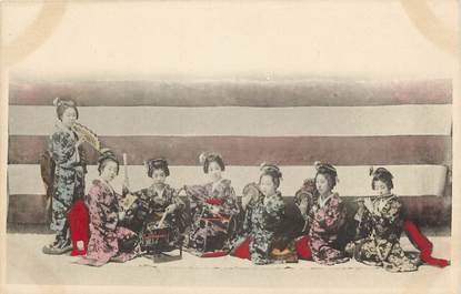 CPA JAPON / groupe de Geishas