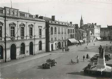 / CPSM FRANCE 72 "Sablé, place Raphaël Elizé"