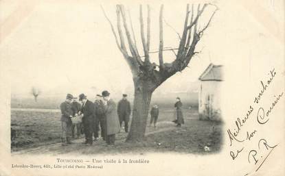 / CPA FRANCE 59 "Tourcoing, une visite à la frontière" / DOUANE