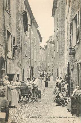 CPA FRANCE 83 "Draguignan,  rue de la vieille boucherie"