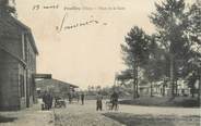 60 Oise / CPA FRANCE 60 "Fouilloy, place de la gare"