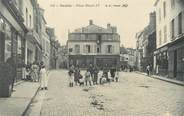 60 Oise / CPA FRANCE 60 "Senlis, place Henri IV"