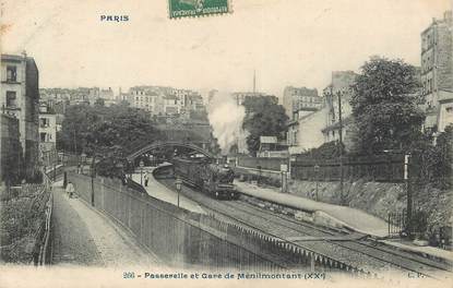 CPA FRANCE 75020 "Paris, Passerelle et gare de Ménilmontant"