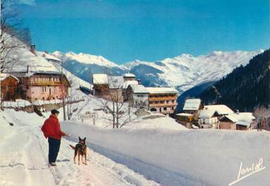 / CPSM FRANCE 73 "Celliers, vue générale et l'hôtel du Grand Pic"