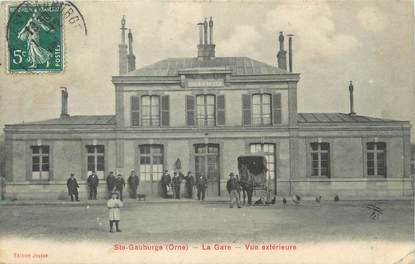 / CPA FRANCE 61 "Saint Gauburge, la gare"