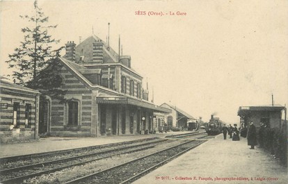 / CPA FRANCE 61 "Sees, la gare"