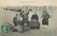 / CPA FRANCE 62 "Berck Plage, groupe de pêcheuses"