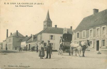 / CPA FRANCE 62 "La Capelle, la Grand'place"