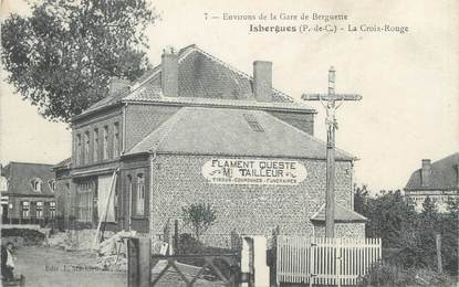 / CPA FRANCE 62 "Isbergues, la croix rouge"