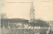30 Gard / CPA FRANCE 30 "La Grand Combe, place Bouzac, un jour de marché"